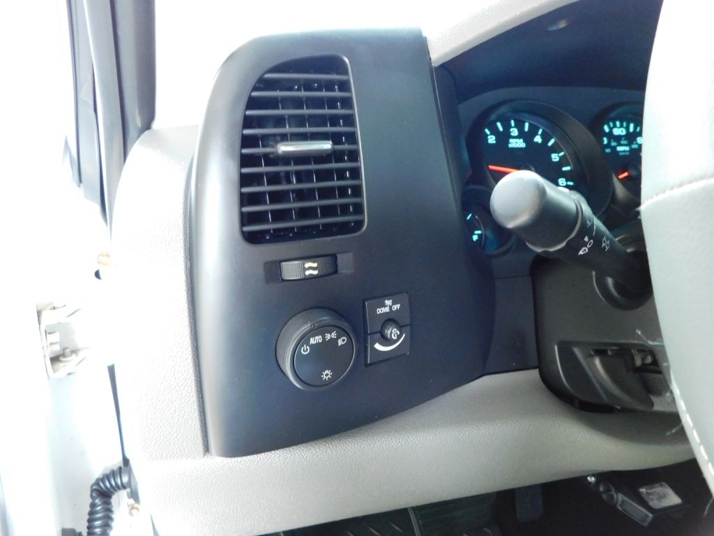 2008 Chevrolet Silverado 1500 Image 12