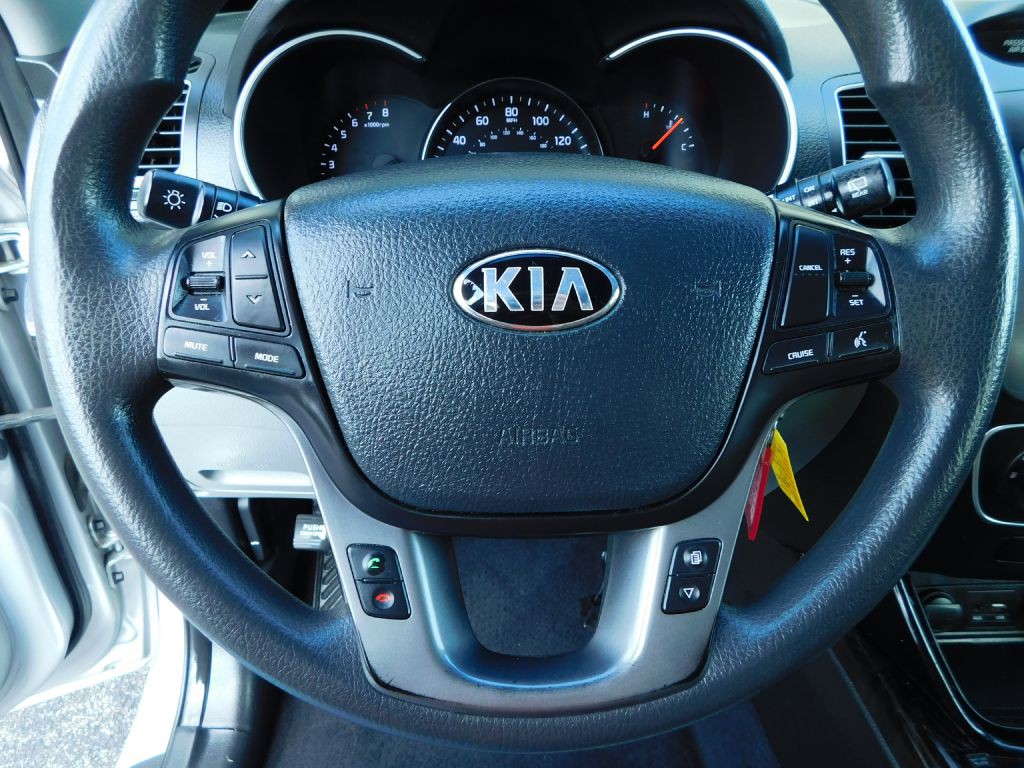 2015 Kia Sorento Image 11