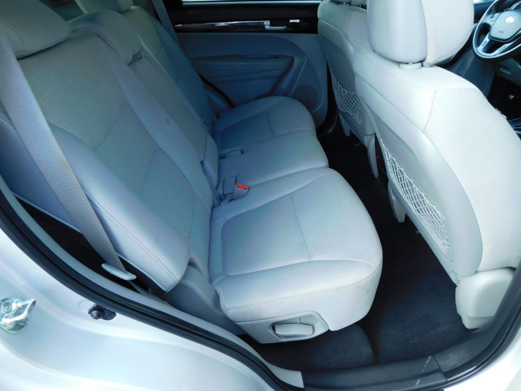 2015 Kia Sorento Image 24