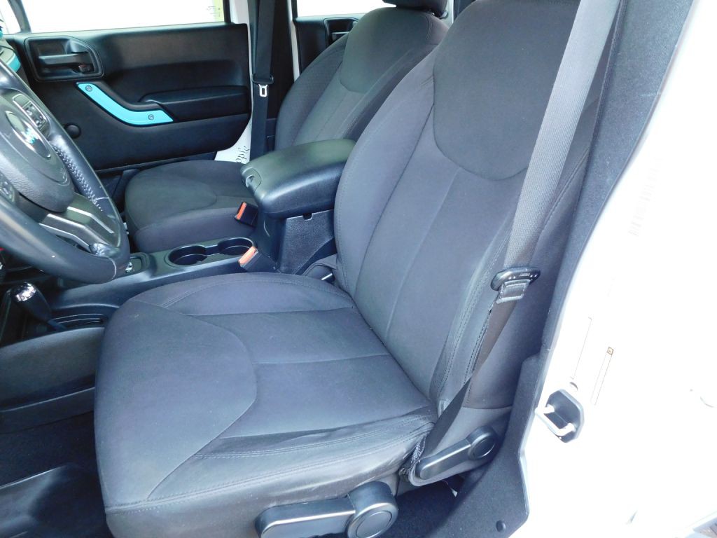 2015 Jeep Wrangler Unlimited Image 8