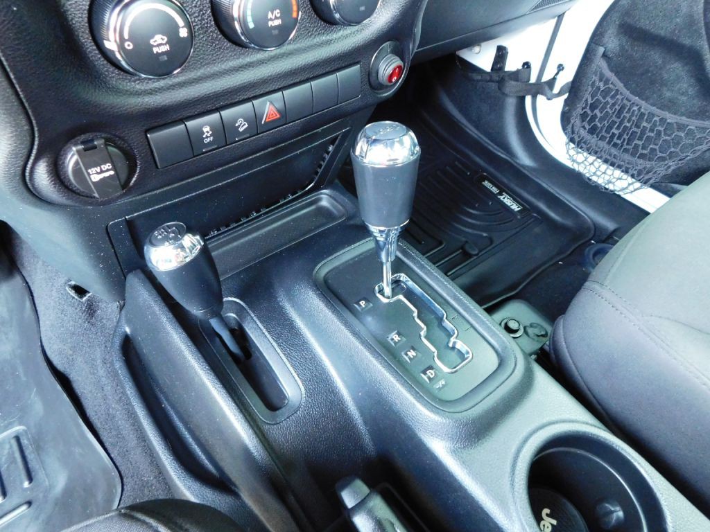 2015 Jeep Wrangler Unlimited Image 14