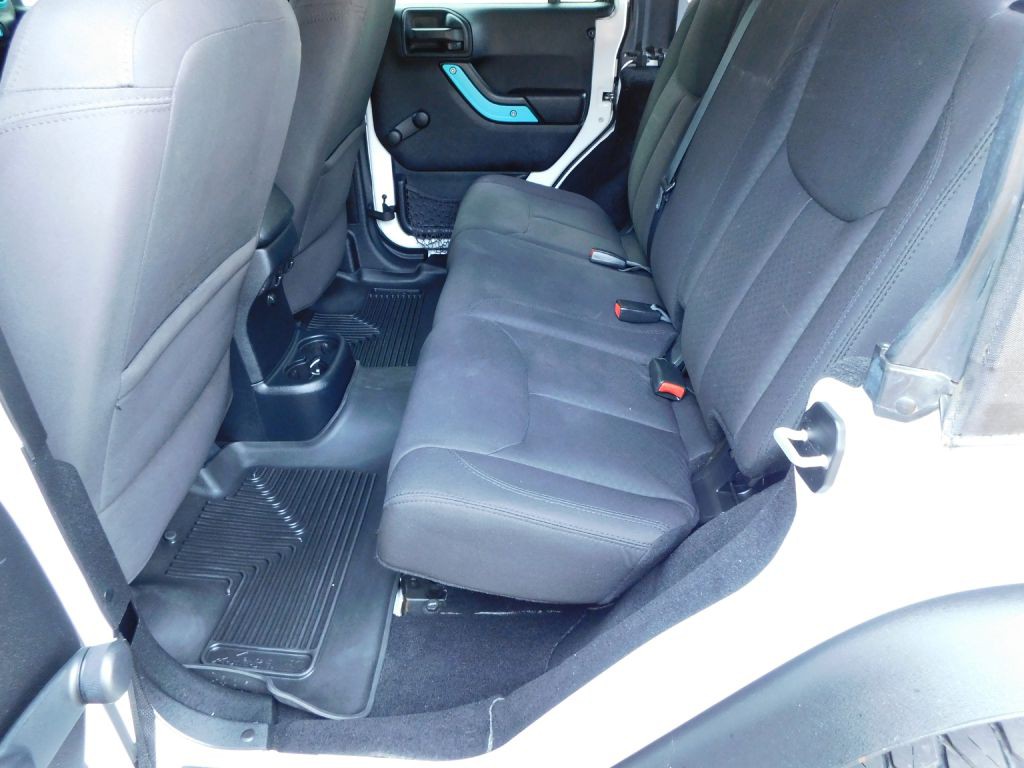2015 Jeep Wrangler Unlimited Image 22