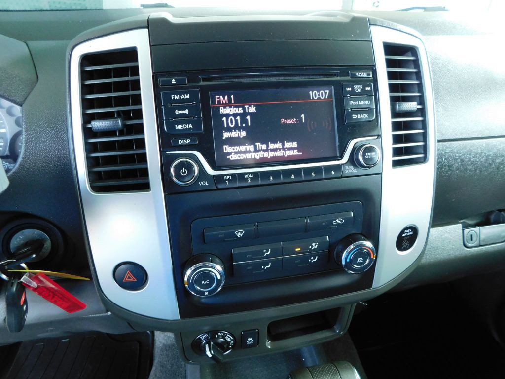 2018 Nissan Frontier Image 12