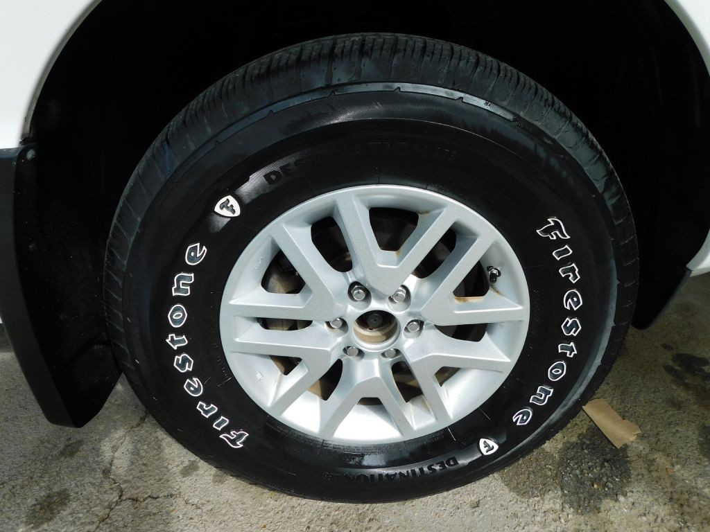 2018 Nissan Frontier Image 35