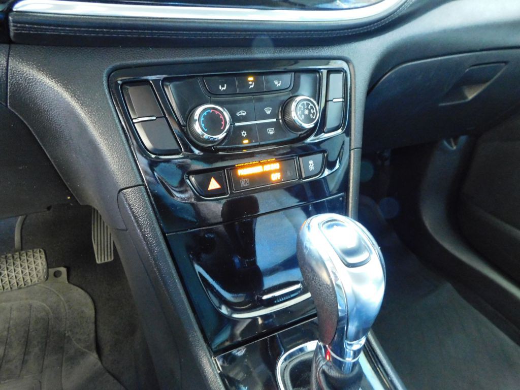 2019 Buick Enclave Image 15