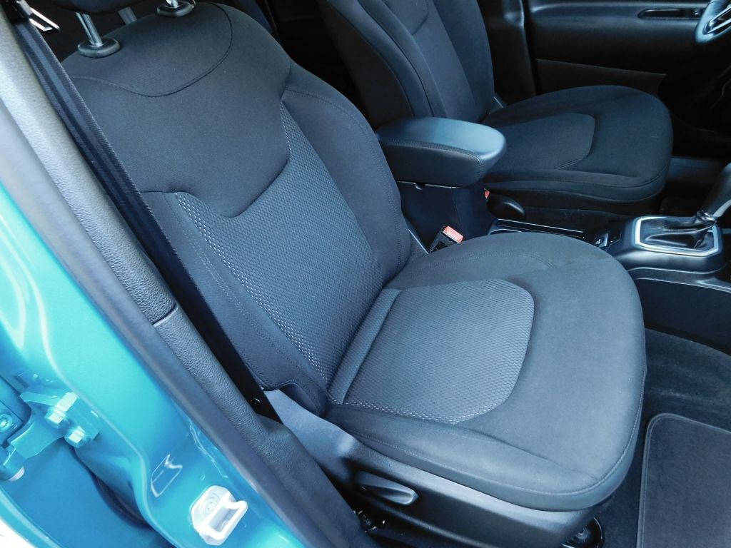 2020 Jeep Renegade Image 29