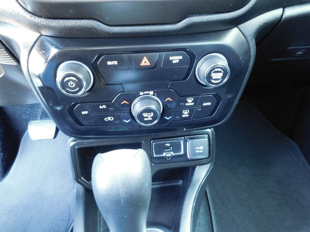 2020 Jeep Renegade Image 16