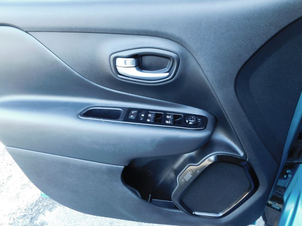 2020 Jeep Renegade Image 21