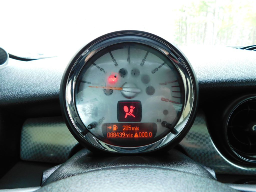 2008 MINI Cooper Image 9