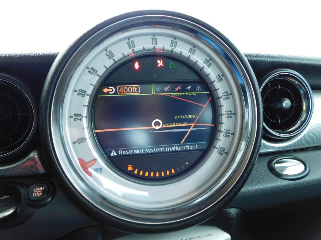 2008 MINI Cooper Image 10