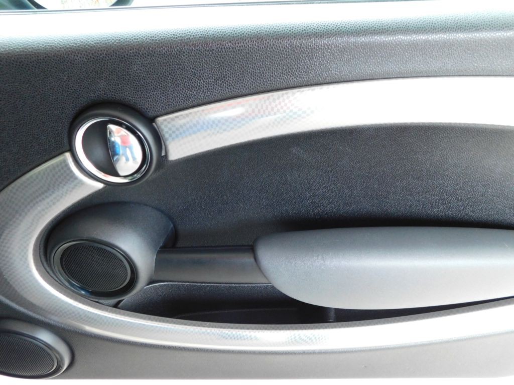 2008 MINI Cooper Image 25