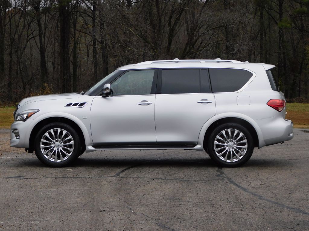 2017 INFINITI QX80 Image 4