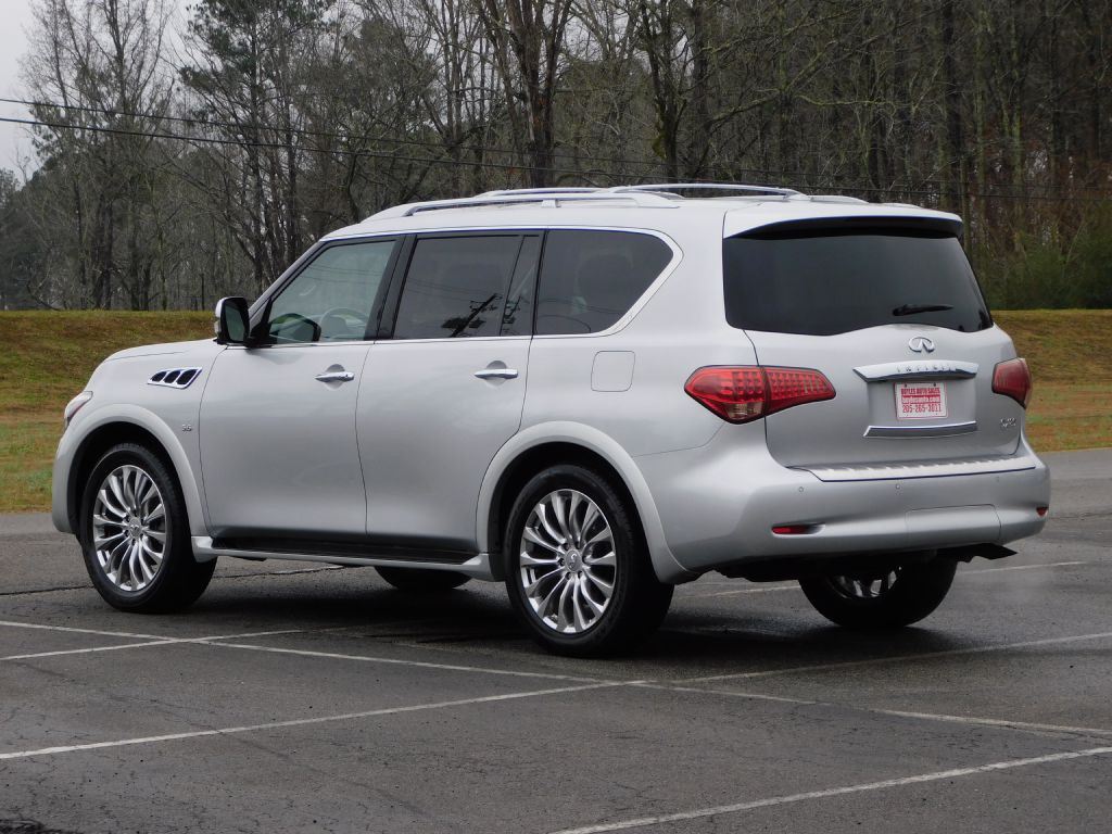2017 INFINITI QX80 Image 5