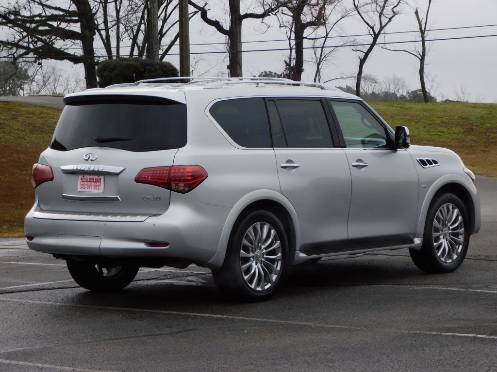 2017 INFINITI QX80 Image 6