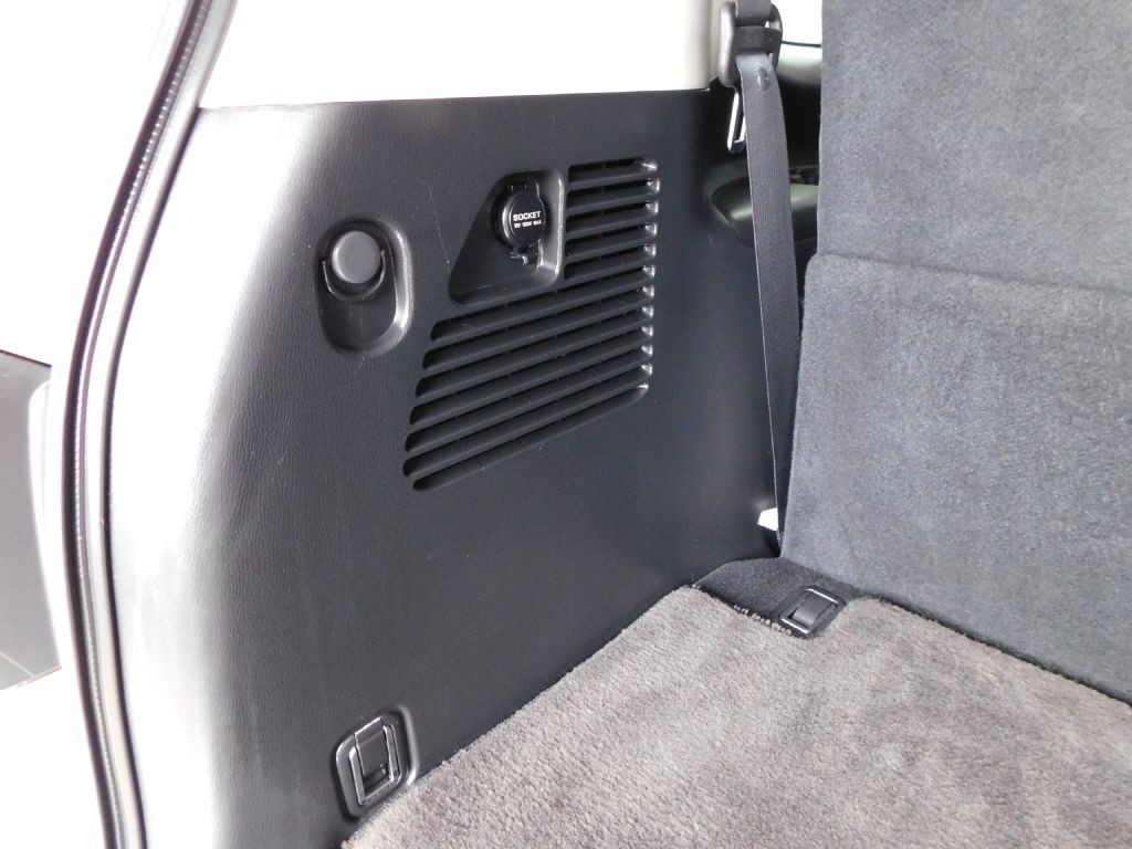 2017 INFINITI QX80 Image 34