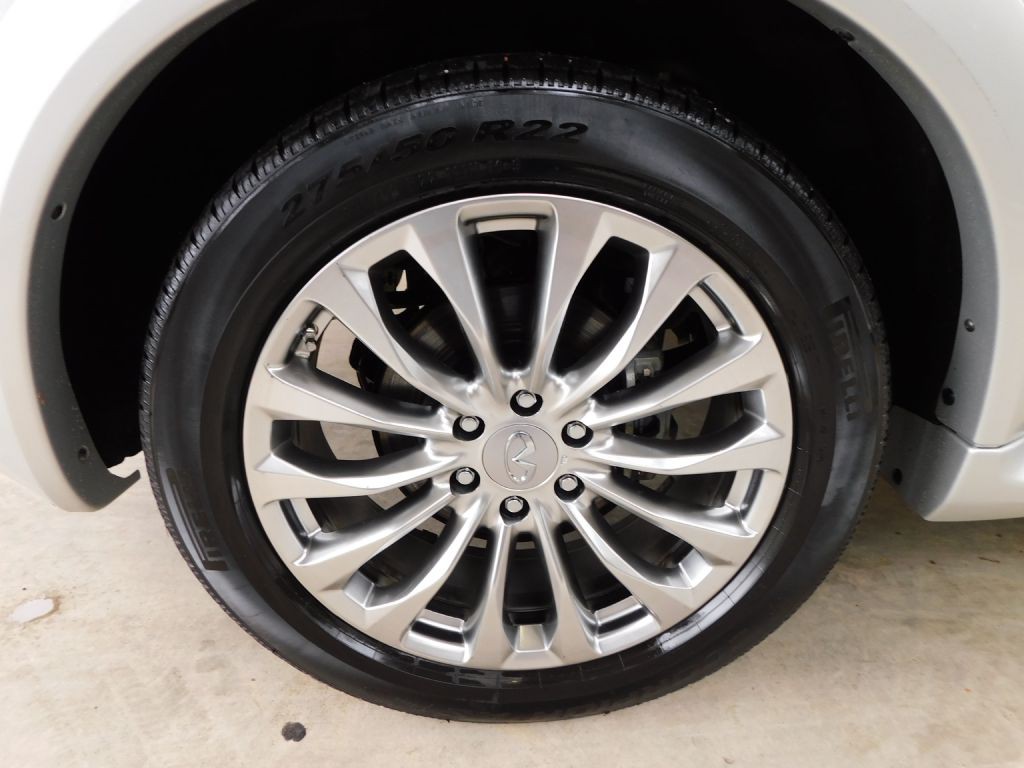 2017 INFINITI QX80 Image 48