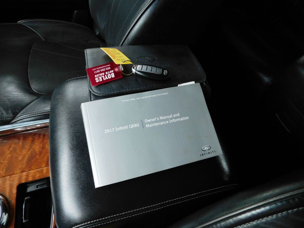 2017 INFINITI QX80 Image 52