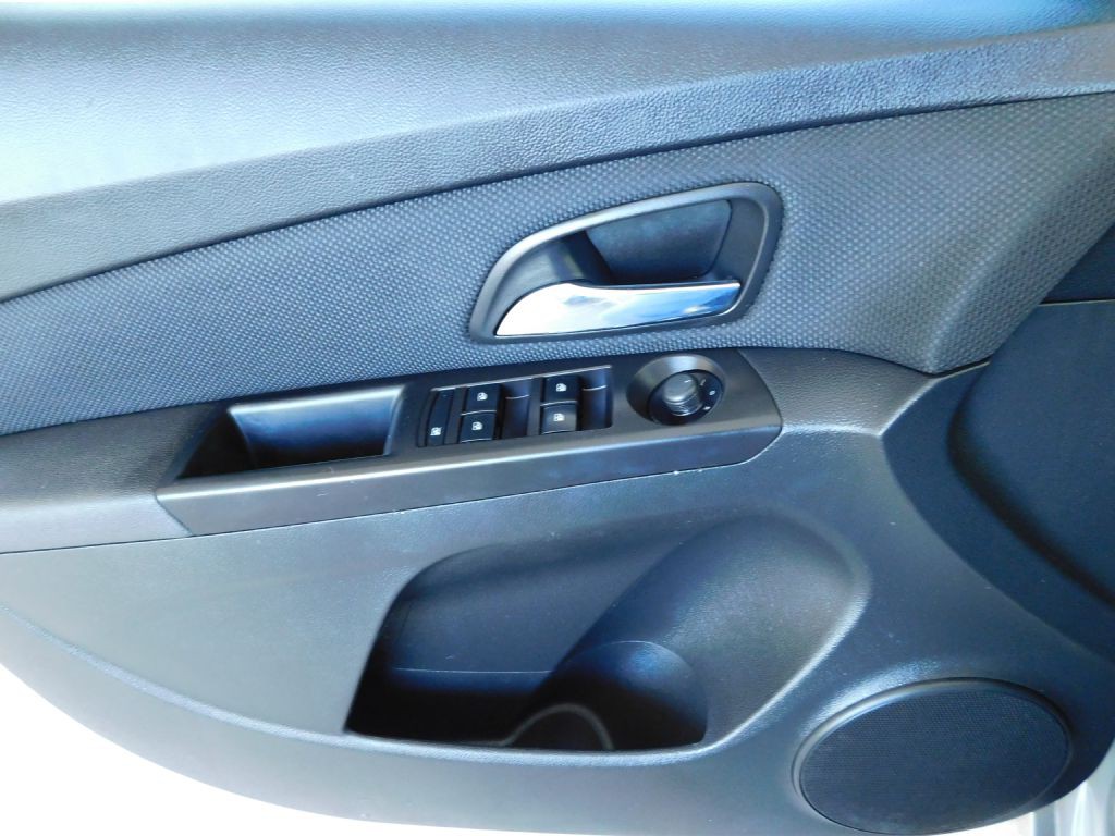 2014 Chevrolet Cruze Image 20