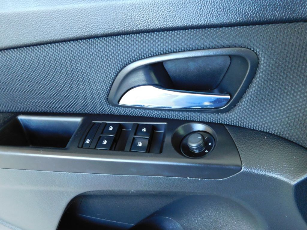 2014 Chevrolet Cruze Image 21