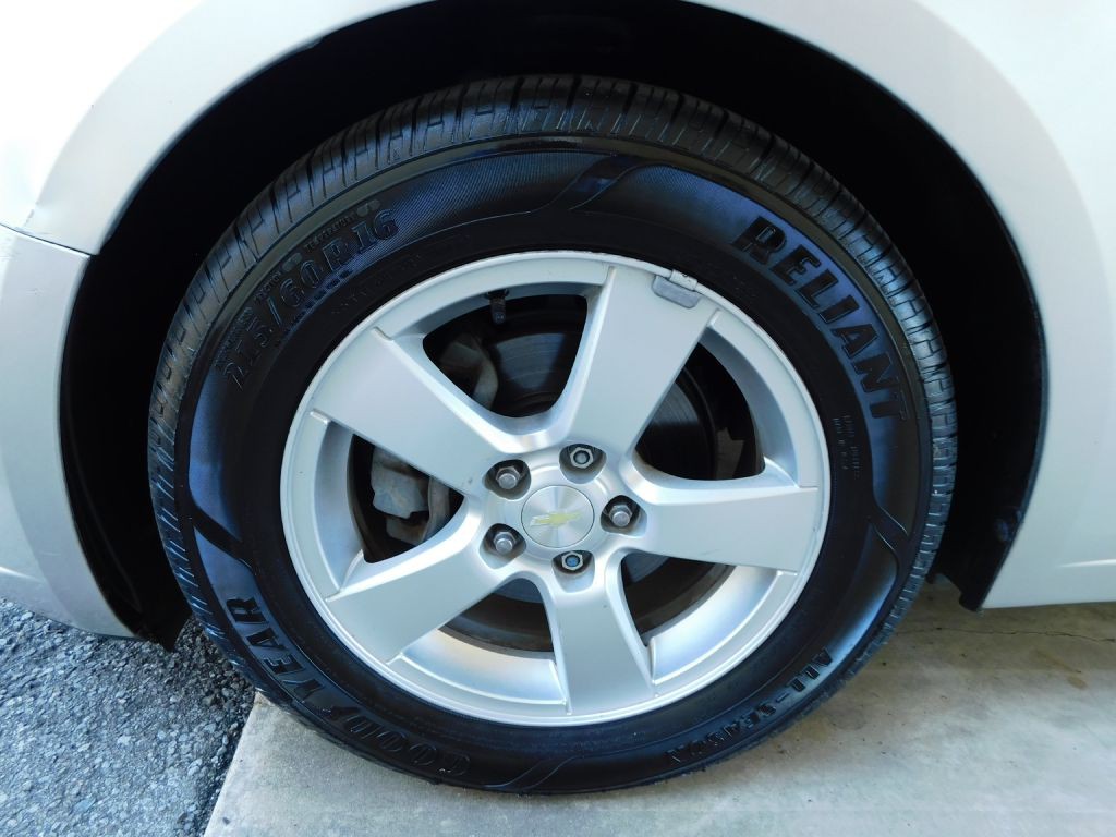 2014 Chevrolet Cruze Image 31