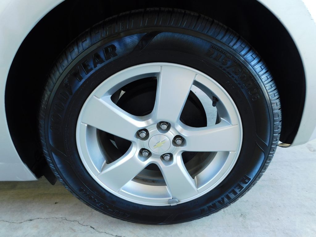 2014 Chevrolet Cruze Image 32