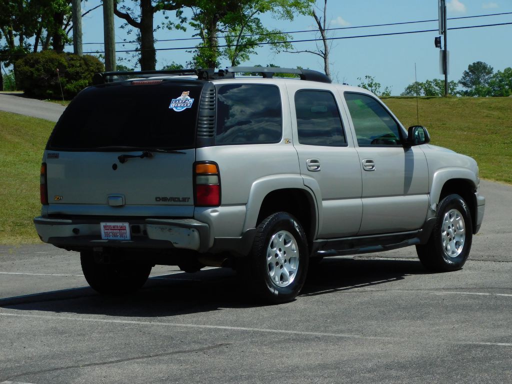 2004 Chevrolet Tahoe Image 7