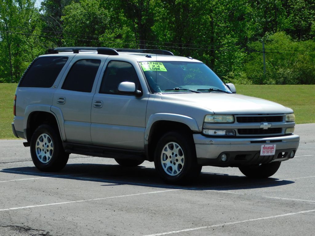 2004 Chevrolet Tahoe Image 8