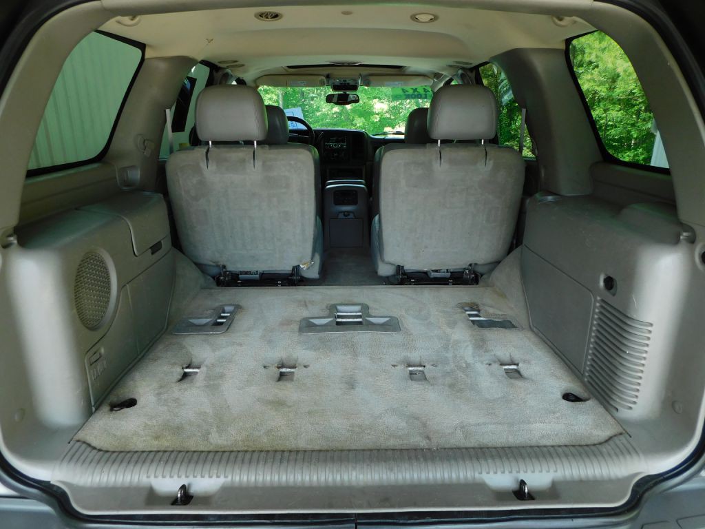 2004 Chevrolet Tahoe Image 26