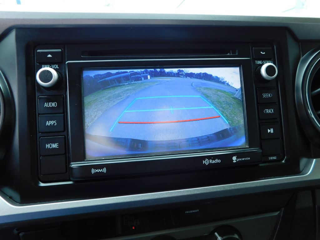 2016 Toyota Tacoma Image 14