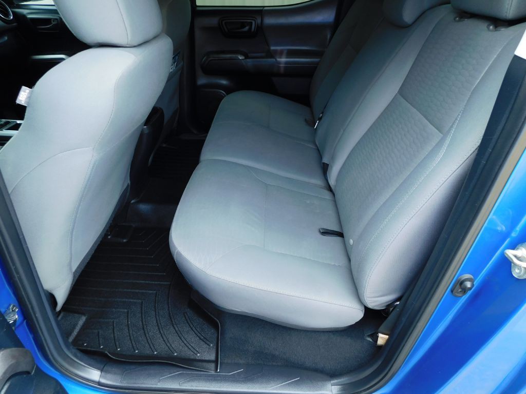 2016 Toyota Tacoma Image 23