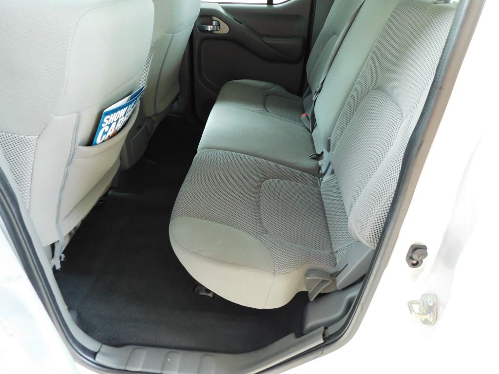 2018 Nissan Frontier Image 24