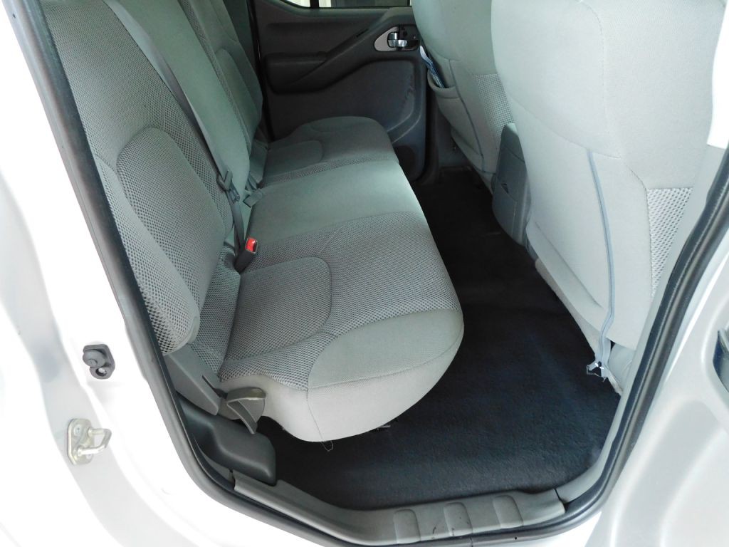2018 Nissan Frontier Image 25