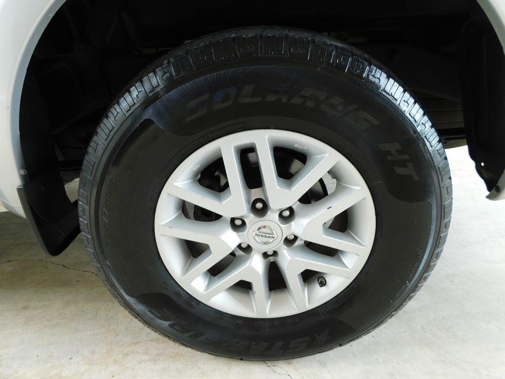 2018 Nissan Frontier Image 32