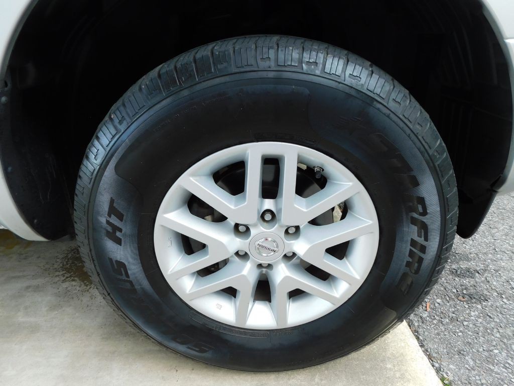 2018 Nissan Frontier Image 34