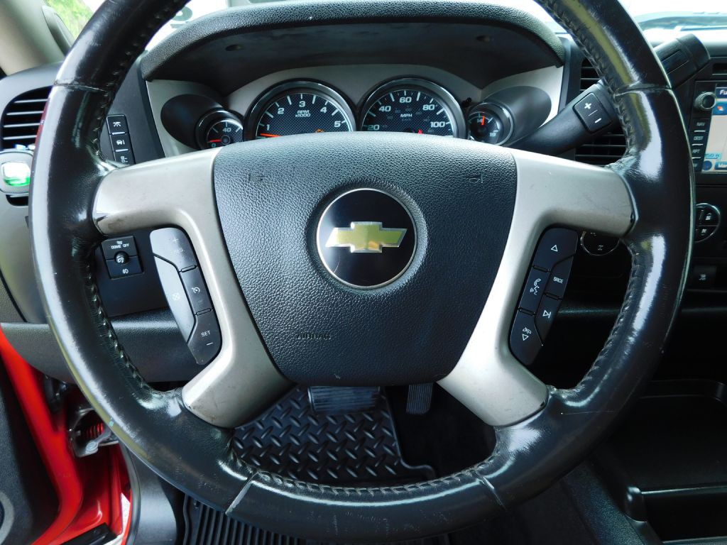 2011 Chevrolet Silverado 1500 Image 12