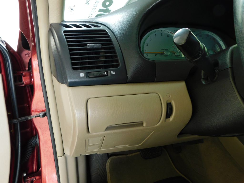 2002 Toyota Camry Image 10
