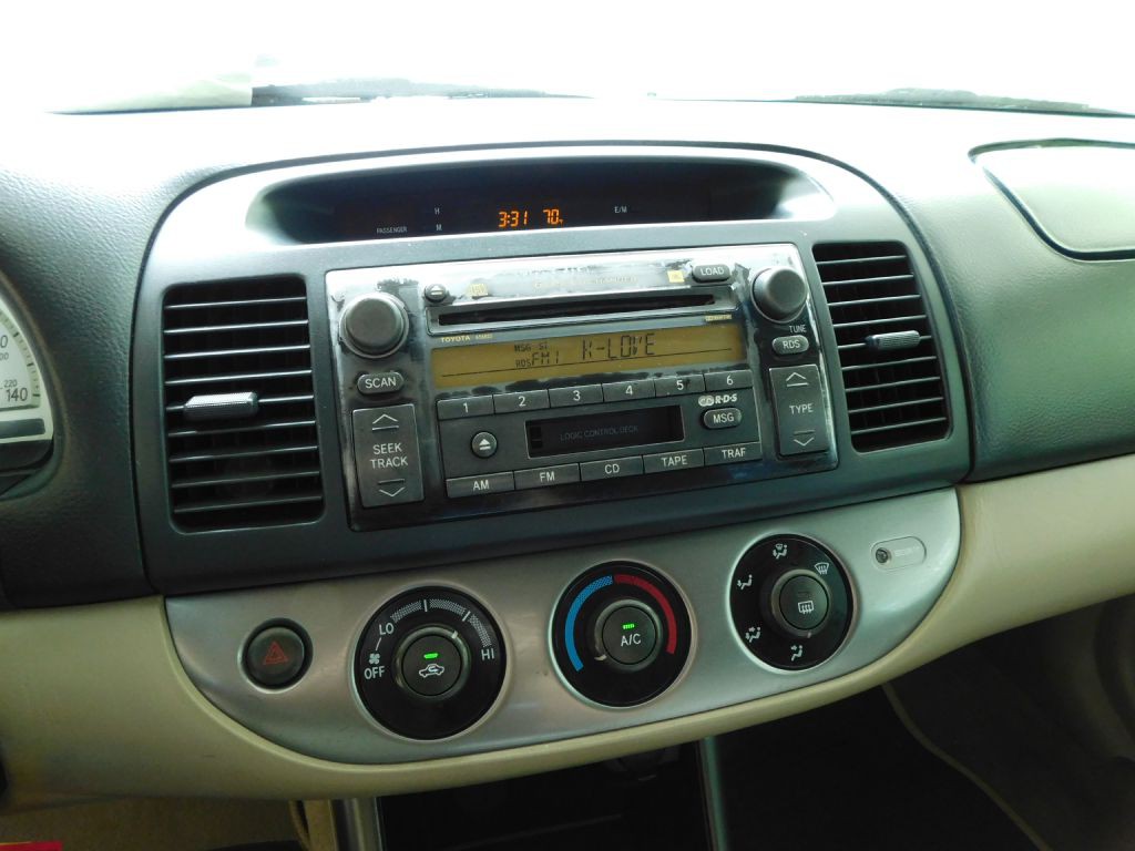 2002 Toyota Camry Image 11