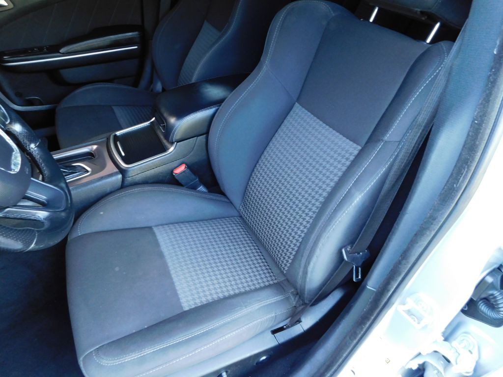 2019 Dodge Charger Image 6