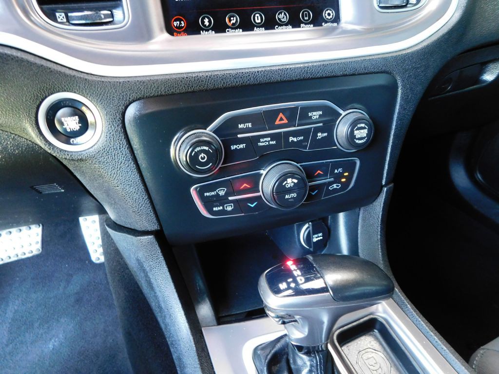 2019 Dodge Charger Image 12