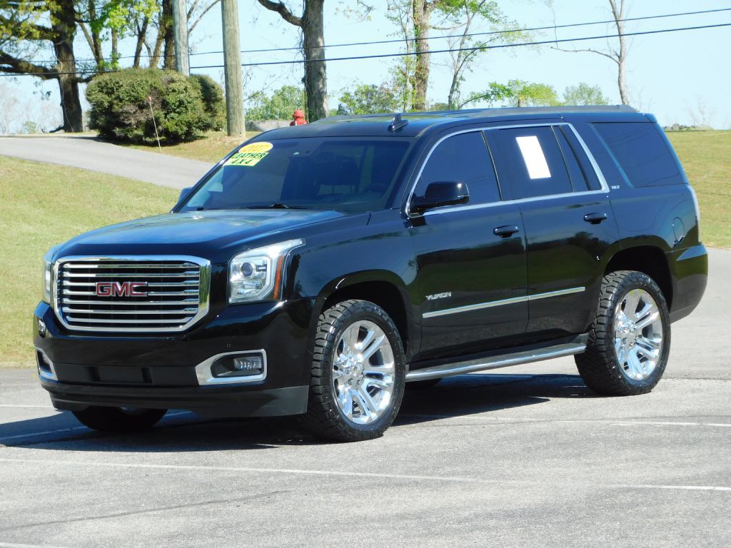 2017 GMC Yukon Image 2