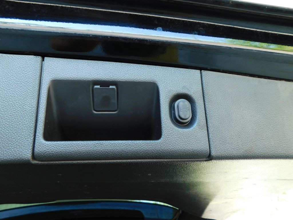 2017 GMC Yukon Image 30