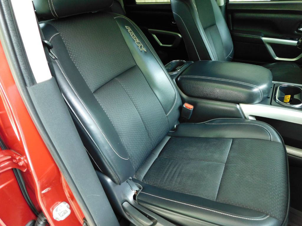 2019 Nissan Titan Image 34