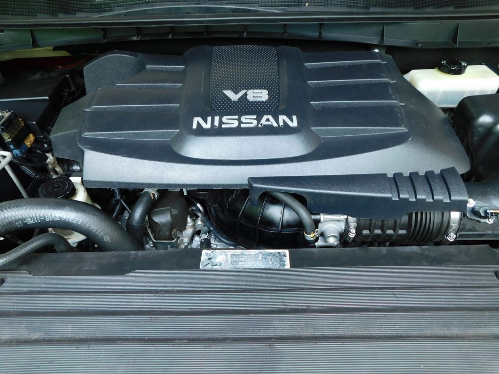 2019 Nissan Titan Image 38