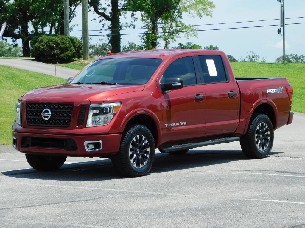 2019 Nissan Titan Image 2