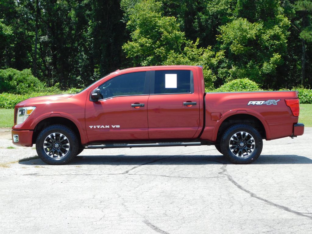 2019 Nissan Titan Image 4