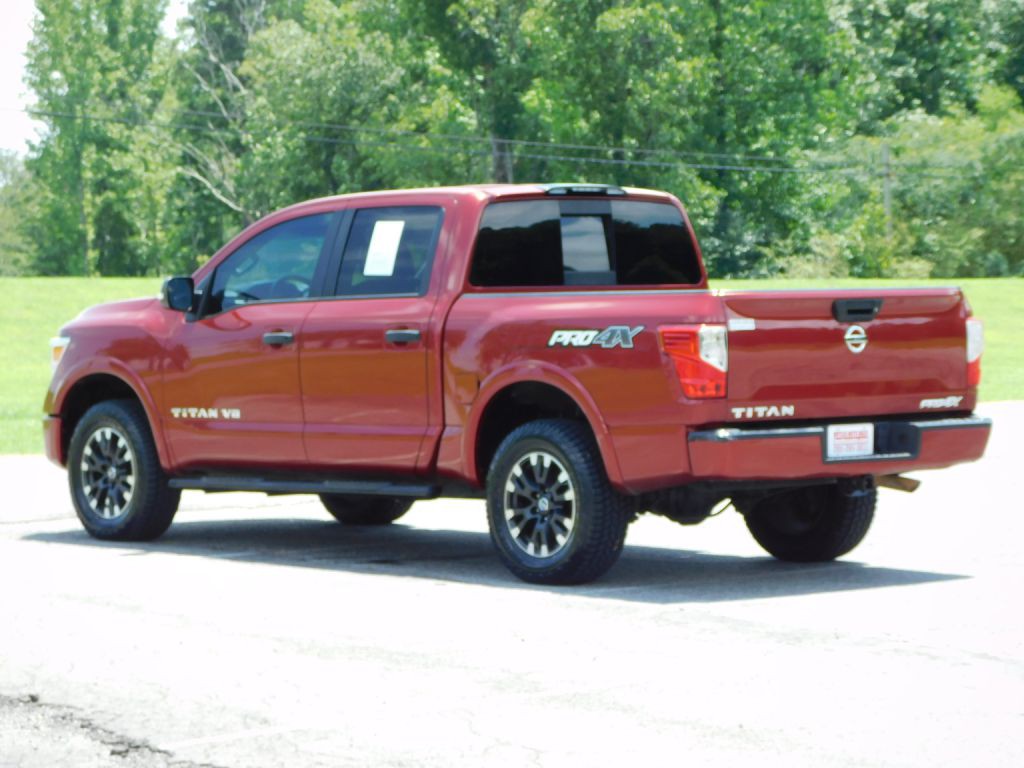 2019 Nissan Titan Image 5
