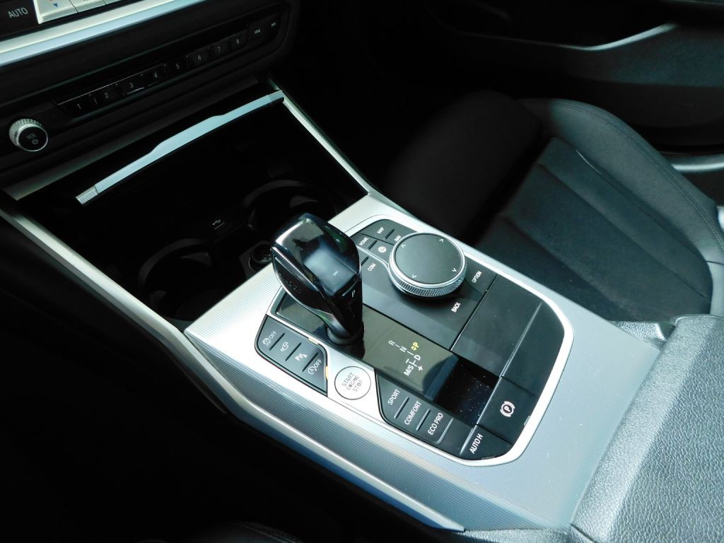 2021 BMW 3 Series Image 16