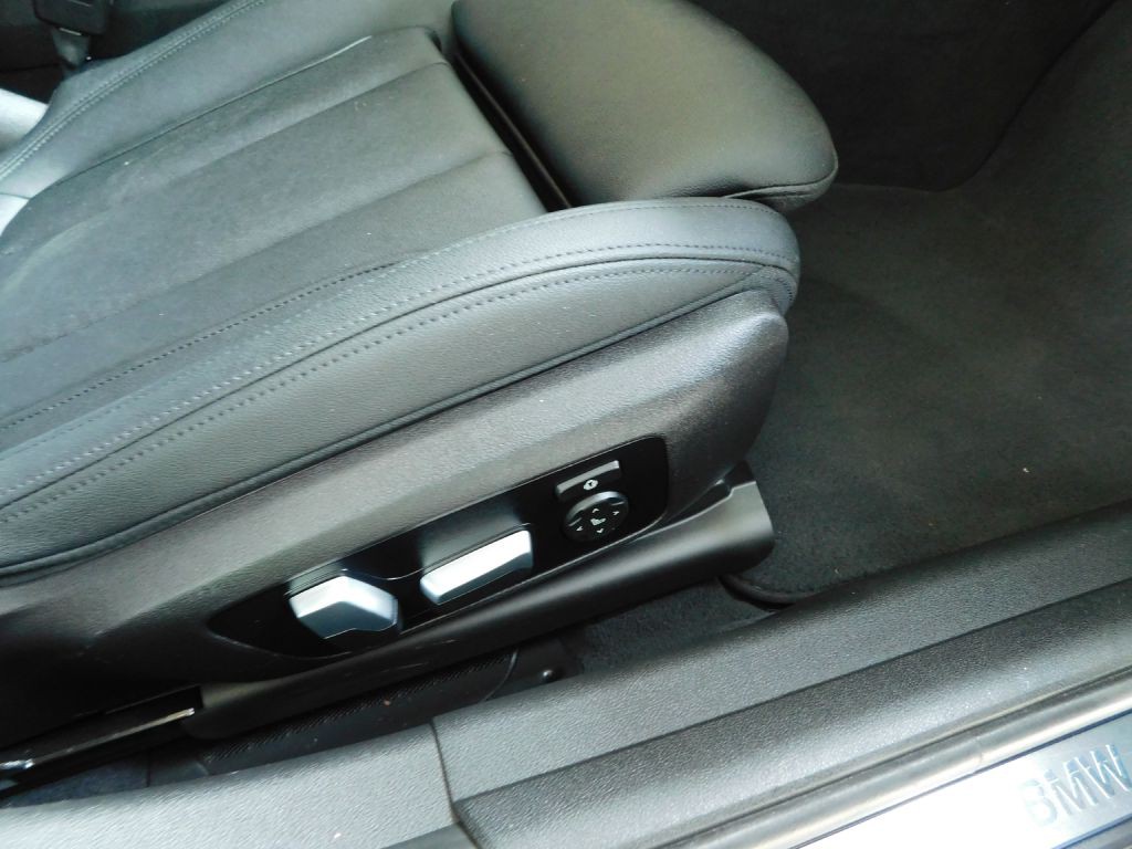 2021 BMW 3 Series Image 32