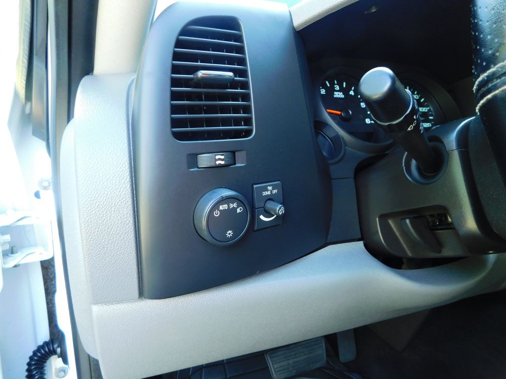 2013 Chevrolet Silverado 1500 Image 12