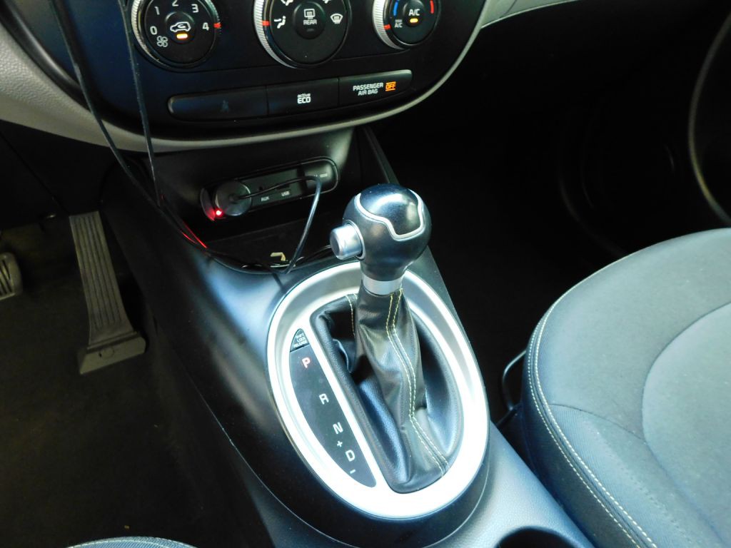 2014 Kia Soul Image 13